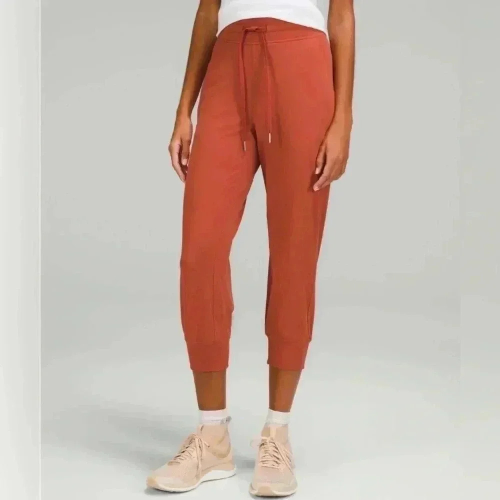Lululemon Ready to Rulu High-Rise  Cropped Jogger
